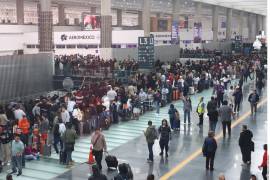 El lunes también se suspendieron temporalmente las operaciones del AICM, lo que afectó a casi 15 mil pasajeros.