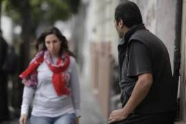 Respecto a los tipos de violencia, la que predomina es la sicológica (82.4 por ciento), seguida de la física (41.5 por ciento), la económica (23.7 por ciento), la sexual (10.2 por ciento) y la patrimonial (9.7 por ciento)