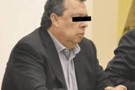 Si bien el nombre de “Ángel Aguirre” o “Ángel Heladio Aguirre Rivero” no figura textualmente en las páginas del reporte de 412 páginas, el documento puntualiza que la omisión se debió al respeto al debido proceso, así como al resguardo de datos bajo la Ley Federal de Transparencia para no afectar la presunción de inocencia.