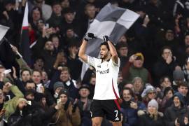 Raúl Jiménez se despide de la sequía goleadora con un tanto clave en el cierre del 2024, que lo coloca junto a Chicharito en la cima de los goleadores mexicanos en Inglaterra.