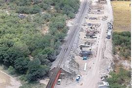 A 10 meses de su inicio, la obra del tren Saltillo-Monterrey-Nuevo Laredo registra retrasos; sólo hay labores en Salinas Victoria.
