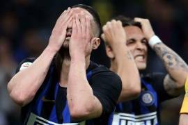 Inter de Milan y Roma dividen puntos complicando sus aspiraciones a la Champions League