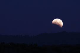 Desde las 10:53 de la noche del 24 de marzo hasta las 3:32 de la madrugada del 25 de marzo, seremos espectadores de un Eclipse Penumbral de Luna.