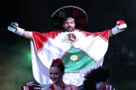 Tyson Fury sube al ring con el escudo nacional en su trasero