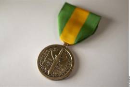 El Departamento de Defensa de EU anunció la creación de la Medalla de Defensa de la Frontera Mexicana destinada a reconocer a los miembros de las Fuerzas Armadas desplegados en apoyo a la CBP, en la frontera con México.