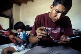 Conadic lanza libros para evitar uso de drogas en niños y adolescentes