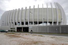 Ante la falta de camas para enfermos de COVID-19 Croacia adapta grandes centros deportivos