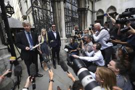 Tribunal Británico reabre caso del bebé Charlie Gard