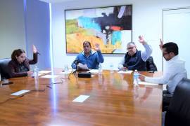 Aprueban solicitudes de locales del Mercado Alianza y modificaciones para proyectos industriales.