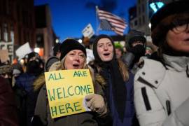 Los trabajadores y sindicatos de Maine afirmaron que ICE está discriminando racialmente a las personas y ha creado un entorno en el que las personas de color están bajo “una ocupación” que impide su libertad de movimiento.
