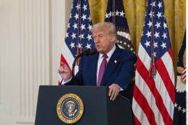 Las autoridades están reviviendo antiguos estándares de verificación y agregando nuevos requisitos que enfatizan la asimilación cultural y examinan con mayor agresividad a los solicitantes en busca de posturas “antiestadounidenses”.