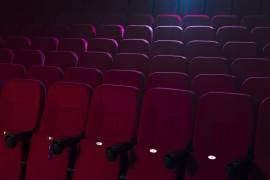 Un incendio en una sala de cine provocó la evacuación de unas 60 personas de una plaza comercial, en Juárez, Nuevo León.