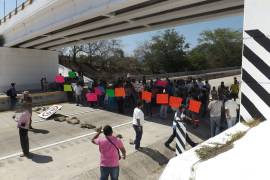 Protestarán por la inseguridad en carreteras, la falta de aplicación del reglamento de grúas y las nuevas nuevas atribuciones de la Guardia Naciona.
