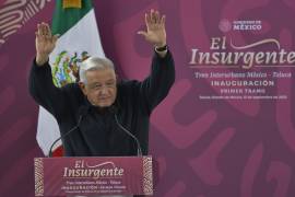 El presidente Andrés Manuel López Obrador inauguró este 15 de septiembre el primer tramo del Tren Interurbano Ciudad de México-Toluca, bautizado “El Insurgente”, una obra que lleva nueve años en construcción y con sobrecostos.