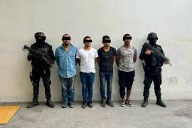 Los hombres fueron detenidos en una brecha sin nombre del ejido Benítez, en el municipio de Linares, Nuevo León