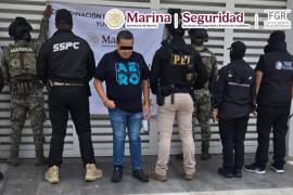 Rivera figura como socio de cuatro empresas dedicadas a la industria farmacéutica, registradas en Tuxtla Gutiérrez, Chiapas.