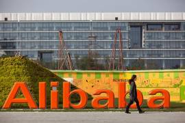 Alibaba deberá pagar una multa de 2.8 mdd en China multa