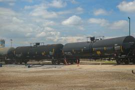 El 7 de julio se reveló un aseguramiento récord de más de 15 15 millones de litros de hidrocarburos en 129 ferrotanques, en Saltillo y Ramos Arizpe.