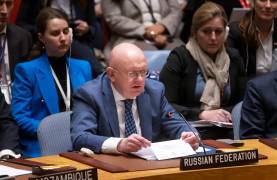 El embajador de Rusia ante la ONU, Vasili Nebenzia, habla después de votar en contra de un proyecto de resolución presentado por EU relacionado con el conflicto militar entre Israel y Hamás, el 25 octubre 2023.
