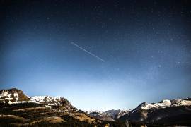 El cometa C/2025 R2 SWAN se convertirá en el gran protagonista del cielo nocturno este otoño.