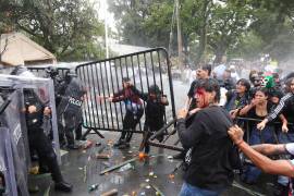 Denuncian discrepancia en el número de detenciones que reportó la Fiscalía del estado y las que los colectivos y familiares han podido documentar.