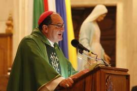 El obispo Hilario González adelantó que este lunes marcharán hasta llegar al Santuario de Guadalupe, donde oficiarán una misa por la paz del mundo.