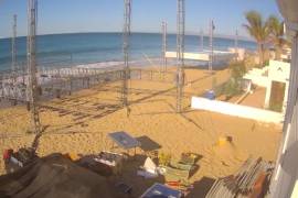 Escenario montado en playa de bahía de kino, en Sonora.