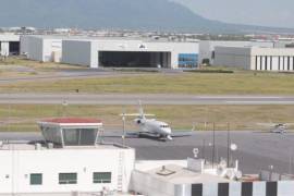 El ADN es un aeropuerto privado sin operación de líneas comerciales de pasajeros, donde tienen sus hangares consorcios empresariales neoloneses