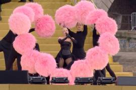 ¡Hora del Cabaret! Lady Gaga impresiona en su presentación de los Juegos Olímpicos París 2024