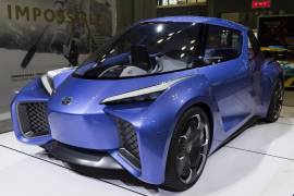 El Toyota Rhombus, un automóvil conceptual, en exhibición en la vista previa para la prensa del Auto Show de Nueva York 2022 en Nueva York.