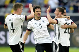 Alemania entrena vs Letonia