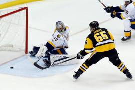 Pittsburgh Penguins, a un triunfo de defender el título de la NHL