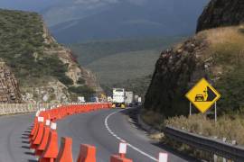 La fuerte relación de trabajo y comercial entre Saltillo y Monterrey obliga a mejorar cuanto antes la infraestructura carretera, señaló Luis Arizpe.