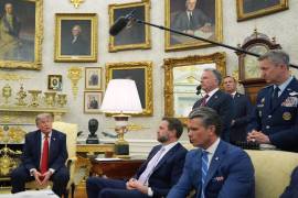 Estados Unidos e Irán cesaron las hostilidades el lunes tras intercambiar ataques en el estrecho de Ormuz durante los cuatro días anteriores.