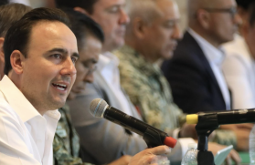 El mandatario reafirmó que en Coahuila se mantiene el Estado de derecho por encima de cualquier interés particular o de grupo, y advirtió que quienes incumplan la ley deberán afrontar los procesos jurídicos correspondientes.