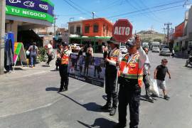 Los mensajes de cultura vial fueron dirigidos tanto a conductores como a peatones.