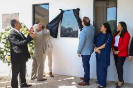 La Escuela de Arquitectura de la UAdeC, Unidad Laguna, inició las actividades por su 45 aniversario en el Centro Cultural Universitario “Braulio Fernández Aguirre”, en Torreón.