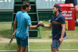 Avanza Federer a una nueva final en Halle