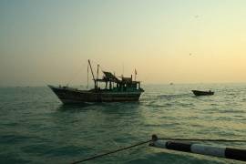 El régimen iraní había advertido que cualquier barco que atravesara el Estrecho de Ormuz sería atacado, y el canal ha permanecido prácticamente cerrado desde el inicio de la guerra.