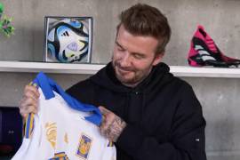Beckham se ha hecho viral en redes sociales por posar con una playera del equipo que hoy juega la Final ante las Chivas.