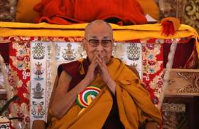El dalai lama en un acto con fieles en la India.