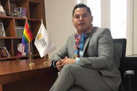 Ociel Baena, primer magistrade no binarie en un tribunal electoral de México, es recordado por su valiosa contribución a la lucha LGBTTTIQ+.