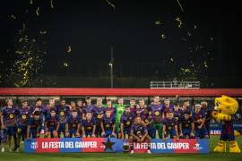 El Barcelona levantó el Trofeo Joan Gamper 2025 tras golear 5-0 al Como en el Estadio Johan Cruyff.