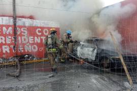 Bomberos lograron sofocar las llamas y evitar su propagación a otras unidades.