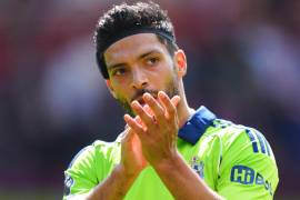 Raúl Jiménez ingresó de cambio en el segundo tiempo y sumó minutos en el empate sin goles entre Fulham y Brentford en la Premier League.