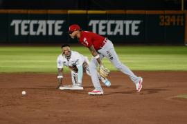 En un electrizante primer juego de la serie en el Estadio Francisco I. Madero, los Saraperos de Saltillo lograron una crucial victoria de 4-2 sobre los Toros de Tijuana.