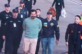 Agentes fronterizos corruptos facilitaron la descarga del hidrocarburo, además de la adulteración en volúmenes y muestras del producto.