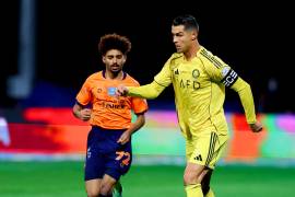 Cristiano Ronaldo abandonó el campo tras fallar un penal en el Al-Nassr vs Al-Feiha de la Saudi Pro League; el portugués salió con molestias en el triunfo 3-1 en Arabia Saudita.