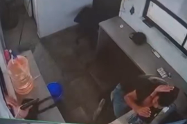 La caseta de vigilancia de Las Trojes fue escenario de una confrontación que terminó con una detonación de arma de fuego, luego de una discusión relacionada con el acceso a las cámaras de seguridad del residencial.