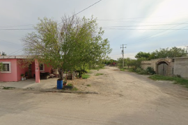 El sitio donde rescataron a un hombre se encuentra en el Callejón del Carmen, entre Epifanio Ramos y Primero de Mayo, en Sabinas, Coahuila.